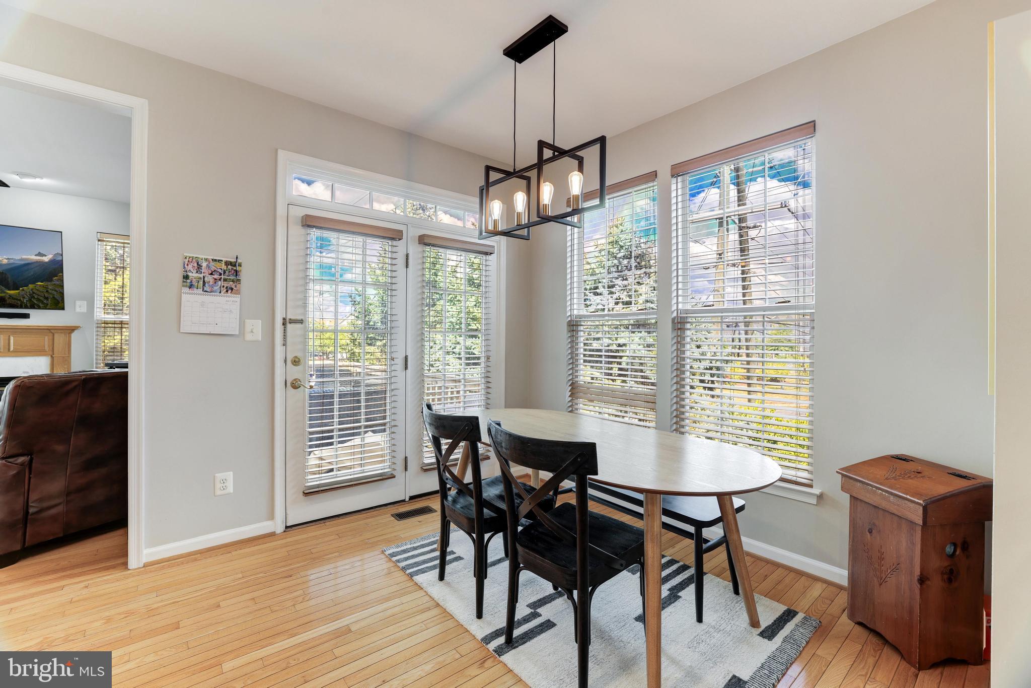 WELLESLEY - Residential Lease