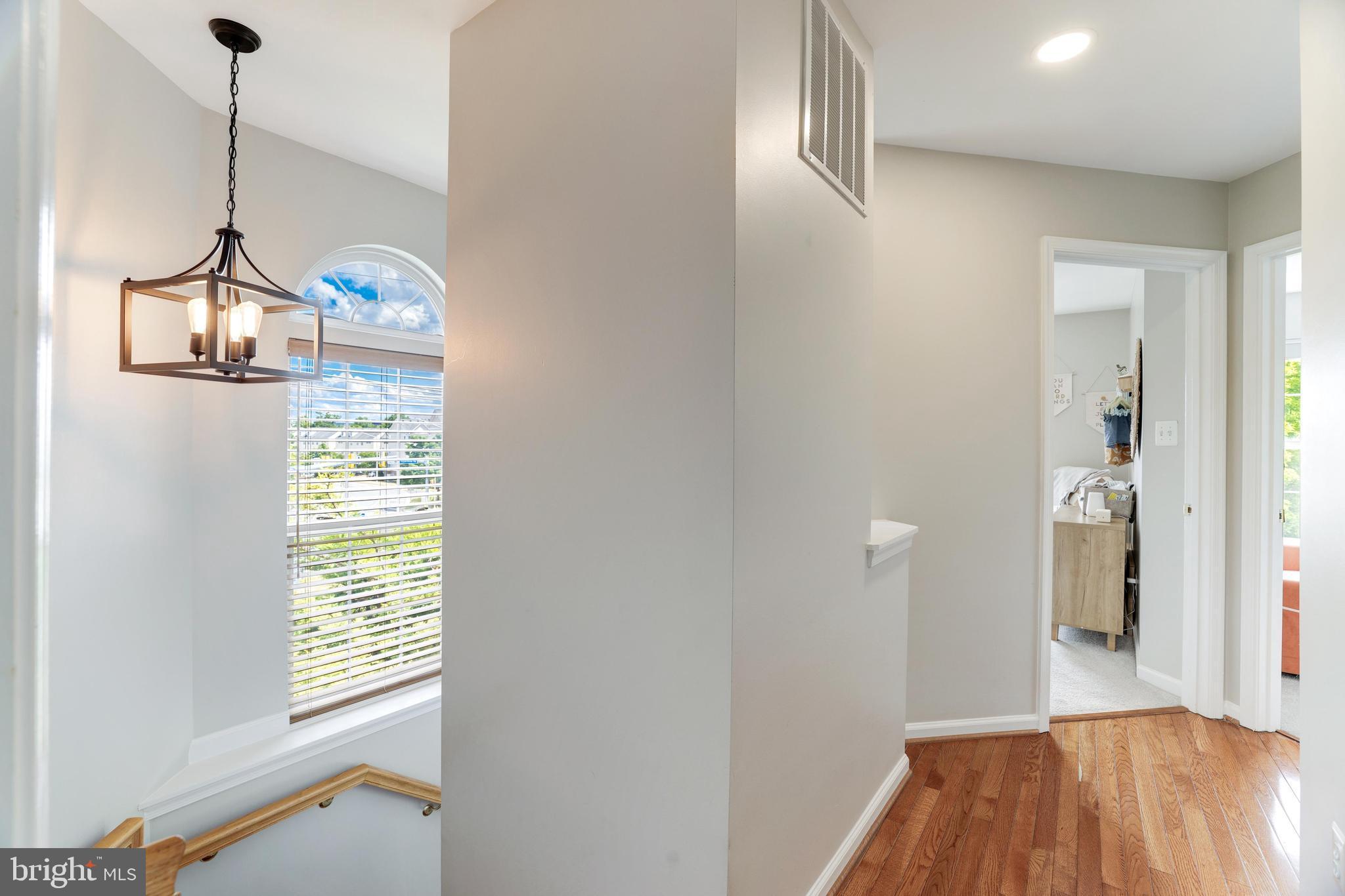 WELLESLEY - Residential Lease