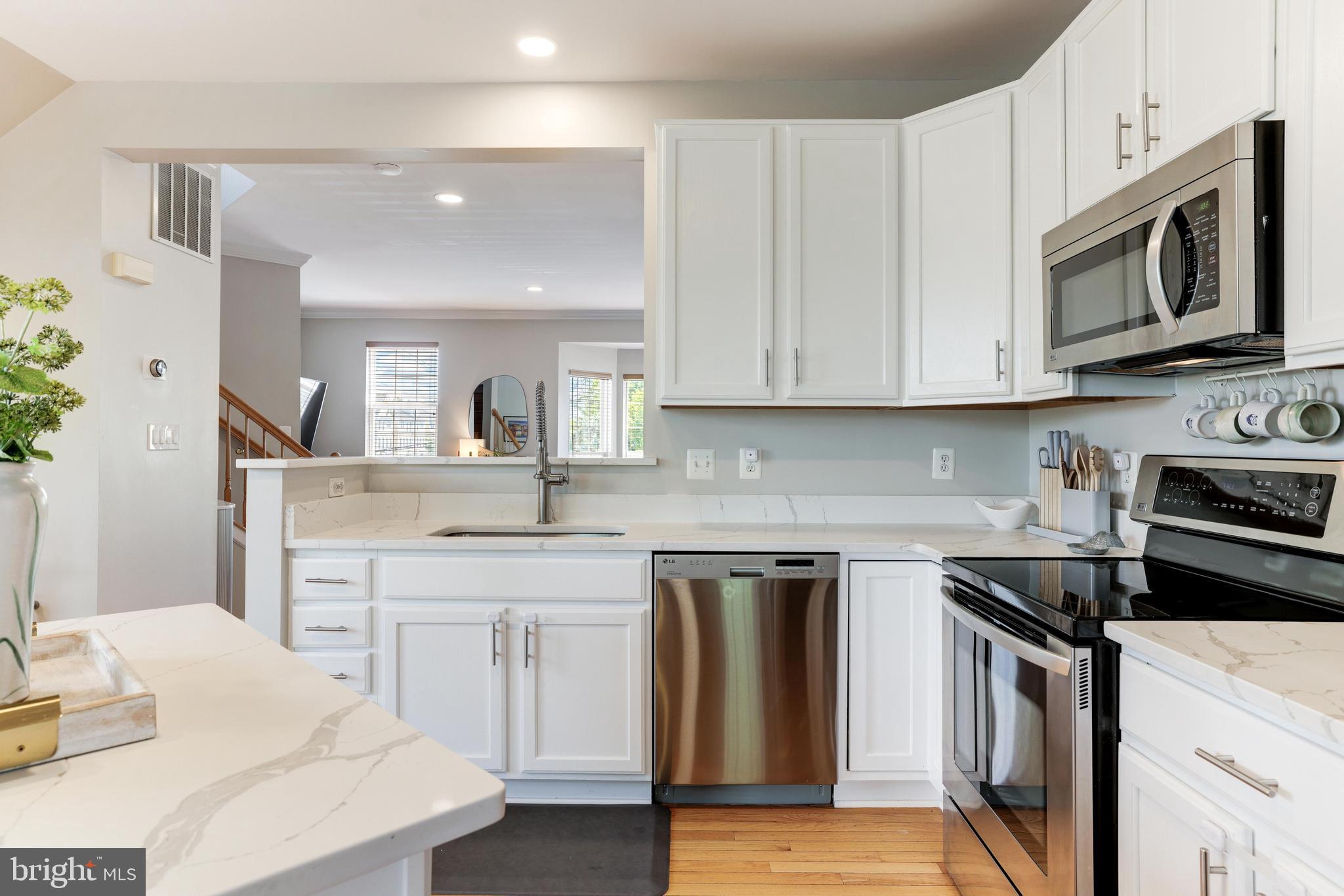 WELLESLEY - Residential Lease