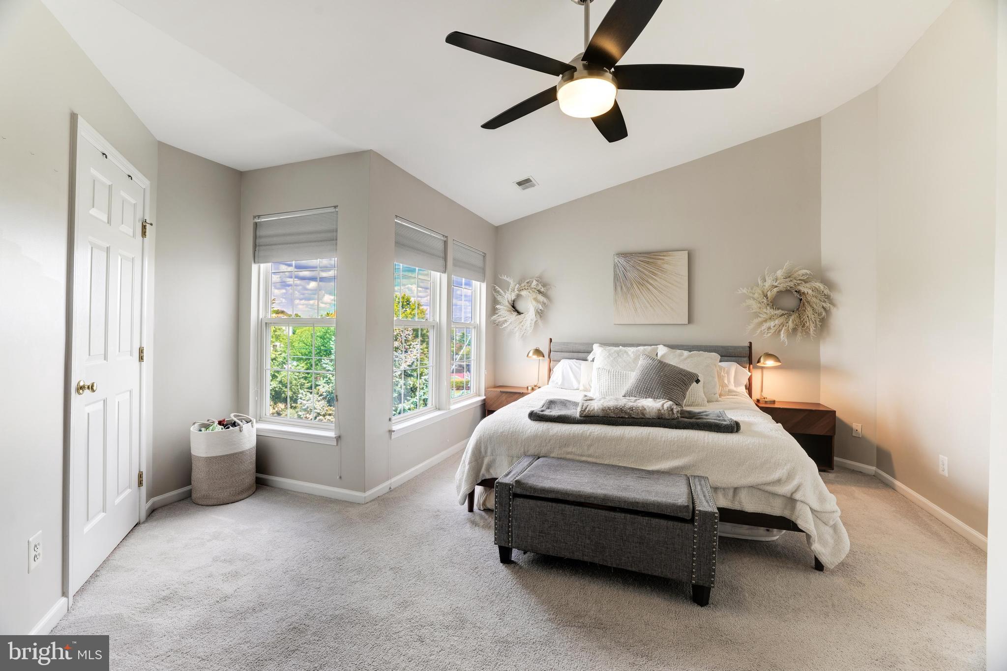 WELLESLEY - Residential Lease