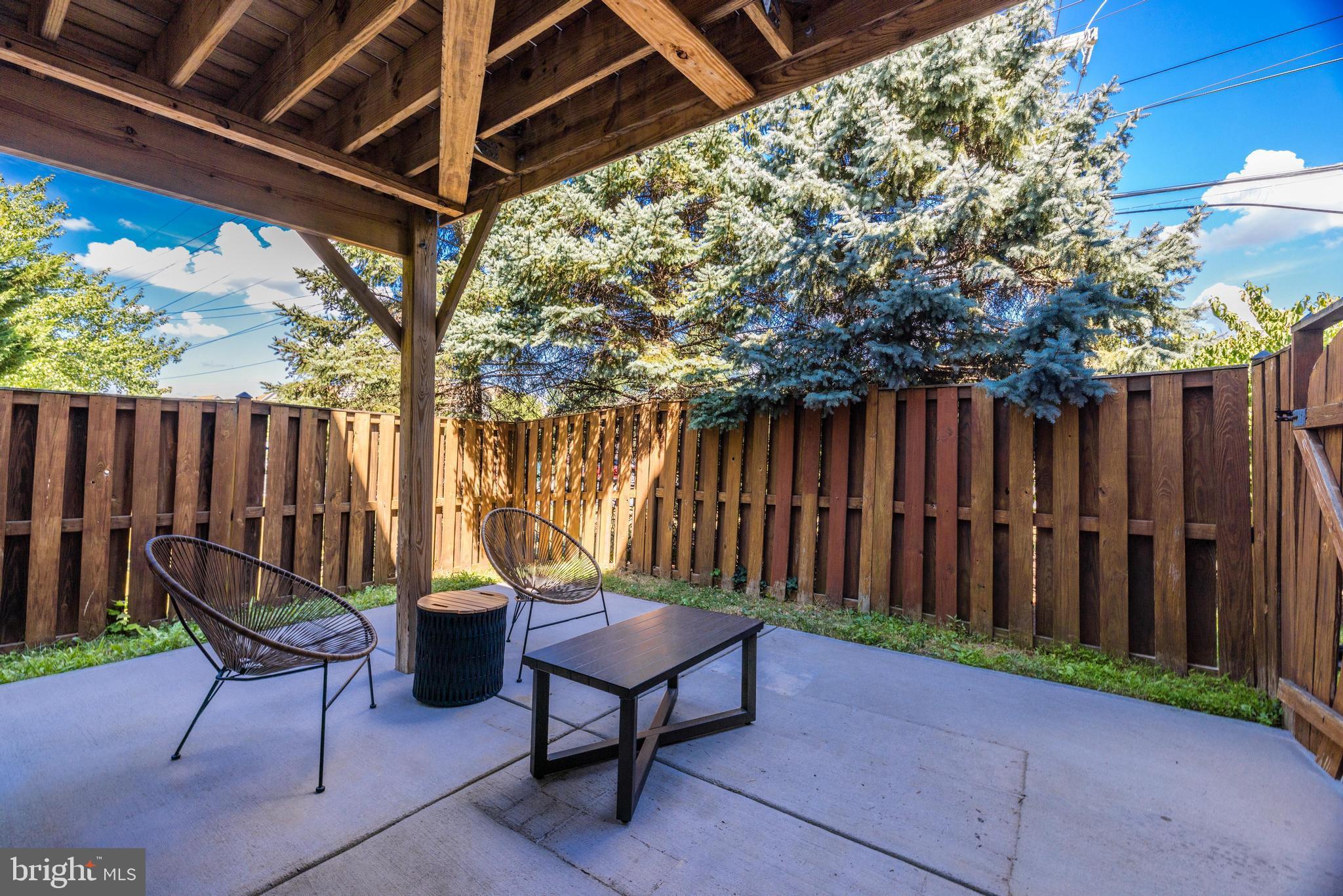 WELLESLEY - Residential Lease