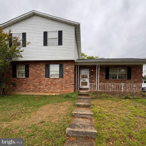Photo of 108 Kingbrook Road, LINTHICUM HEIGHTS, MD 21090 (MLS # MDAA2141748)
