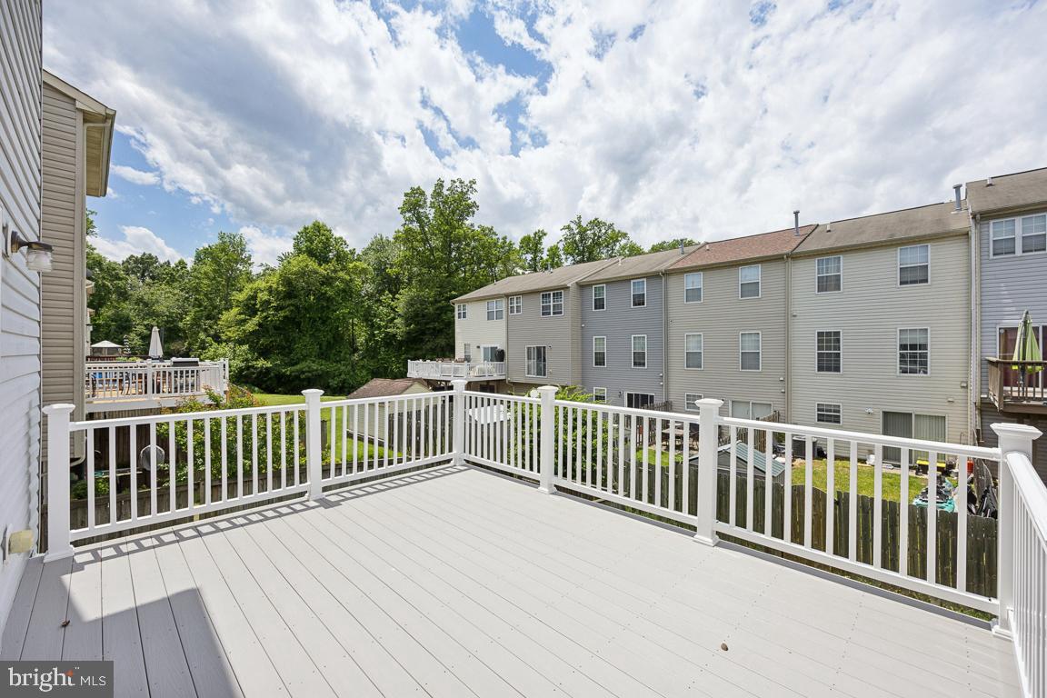 CARROLLWOOD MANOR - Residential