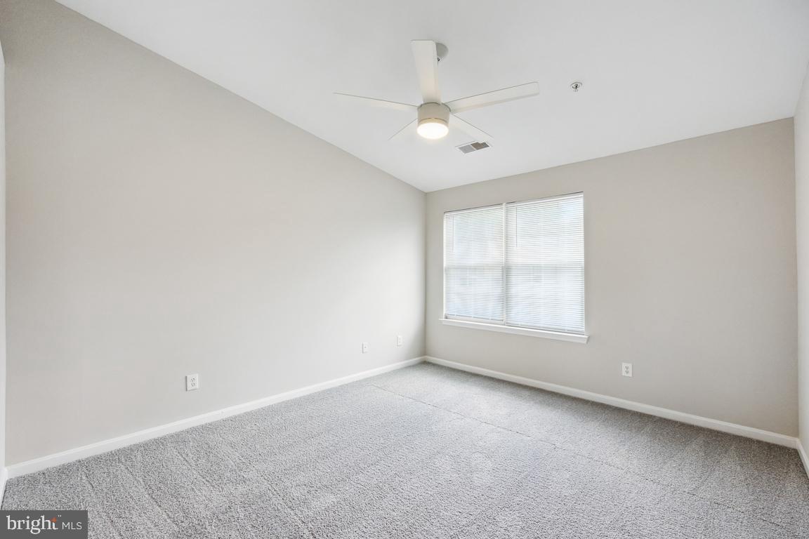 CARROLLWOOD MANOR - Residential