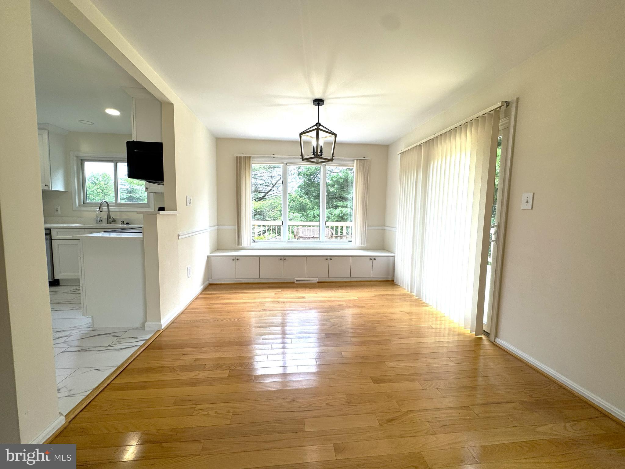 4507 HIGHLAND GREEN COURT