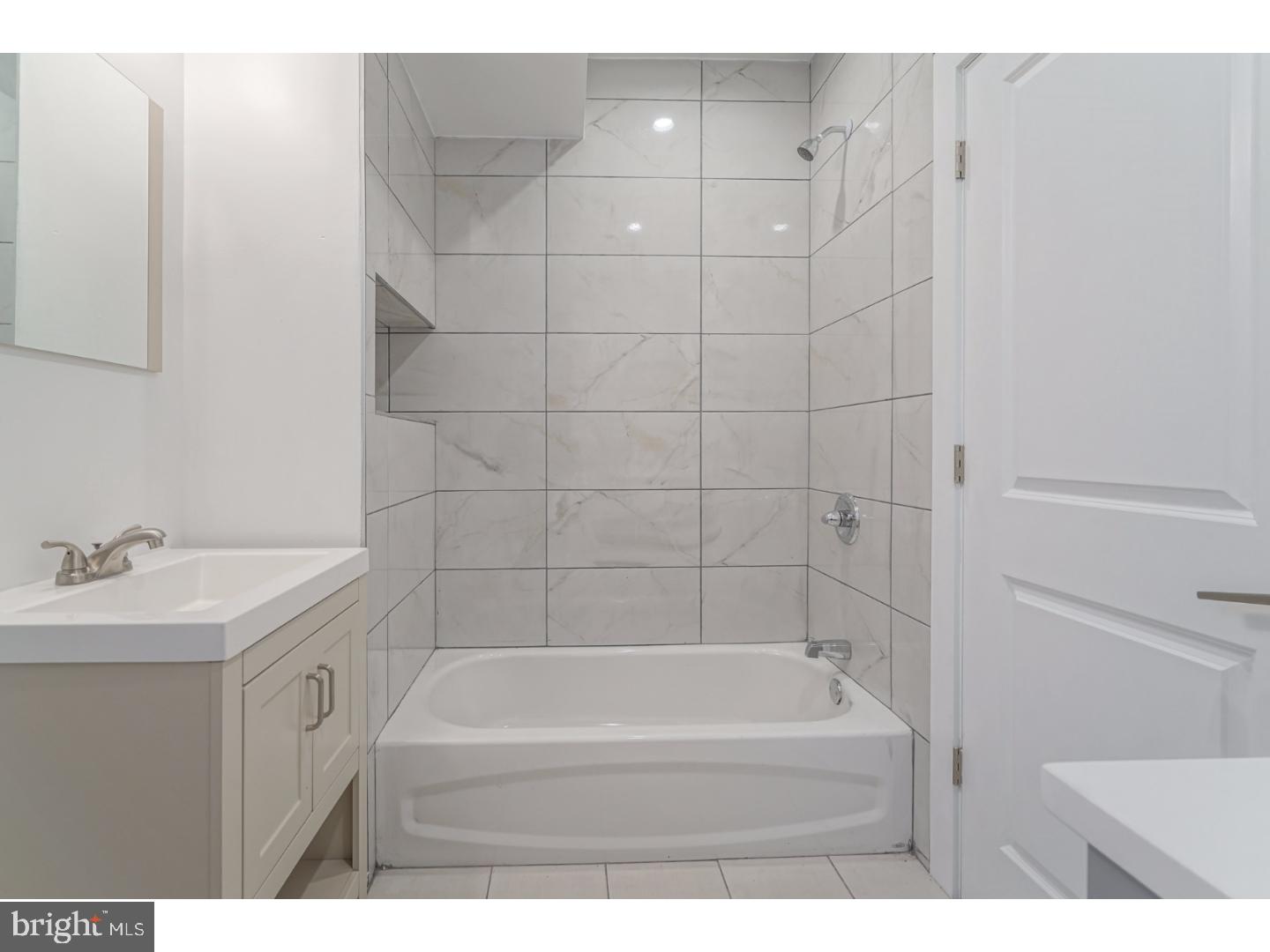 WEST KENSINGTON - Residential