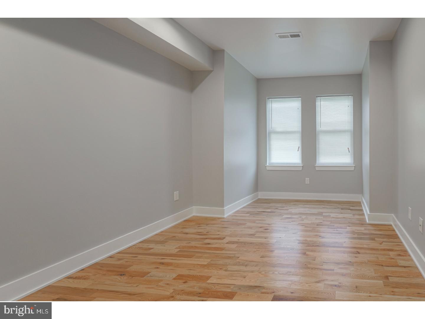WEST KENSINGTON - Residential