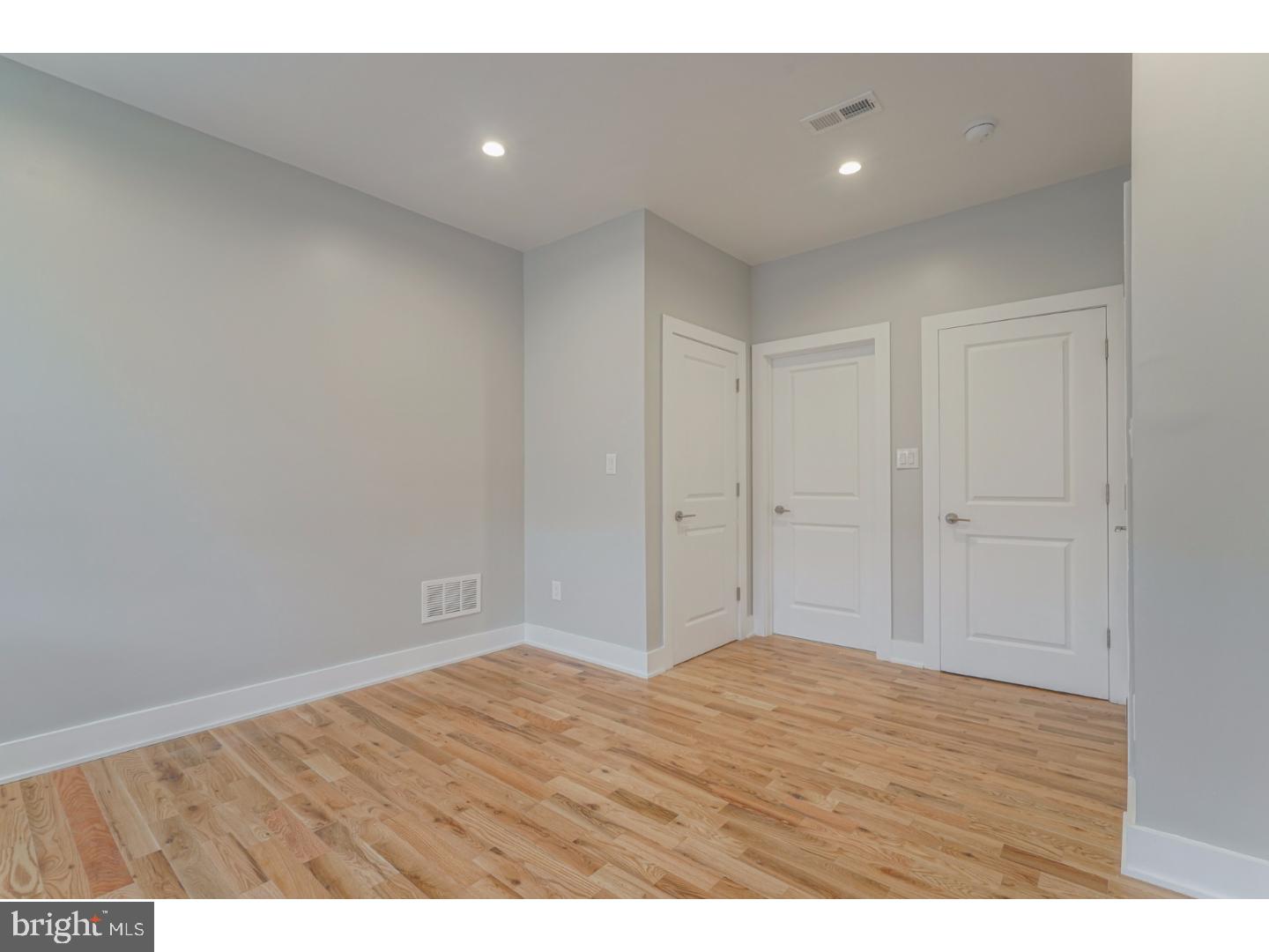 WEST KENSINGTON - Residential