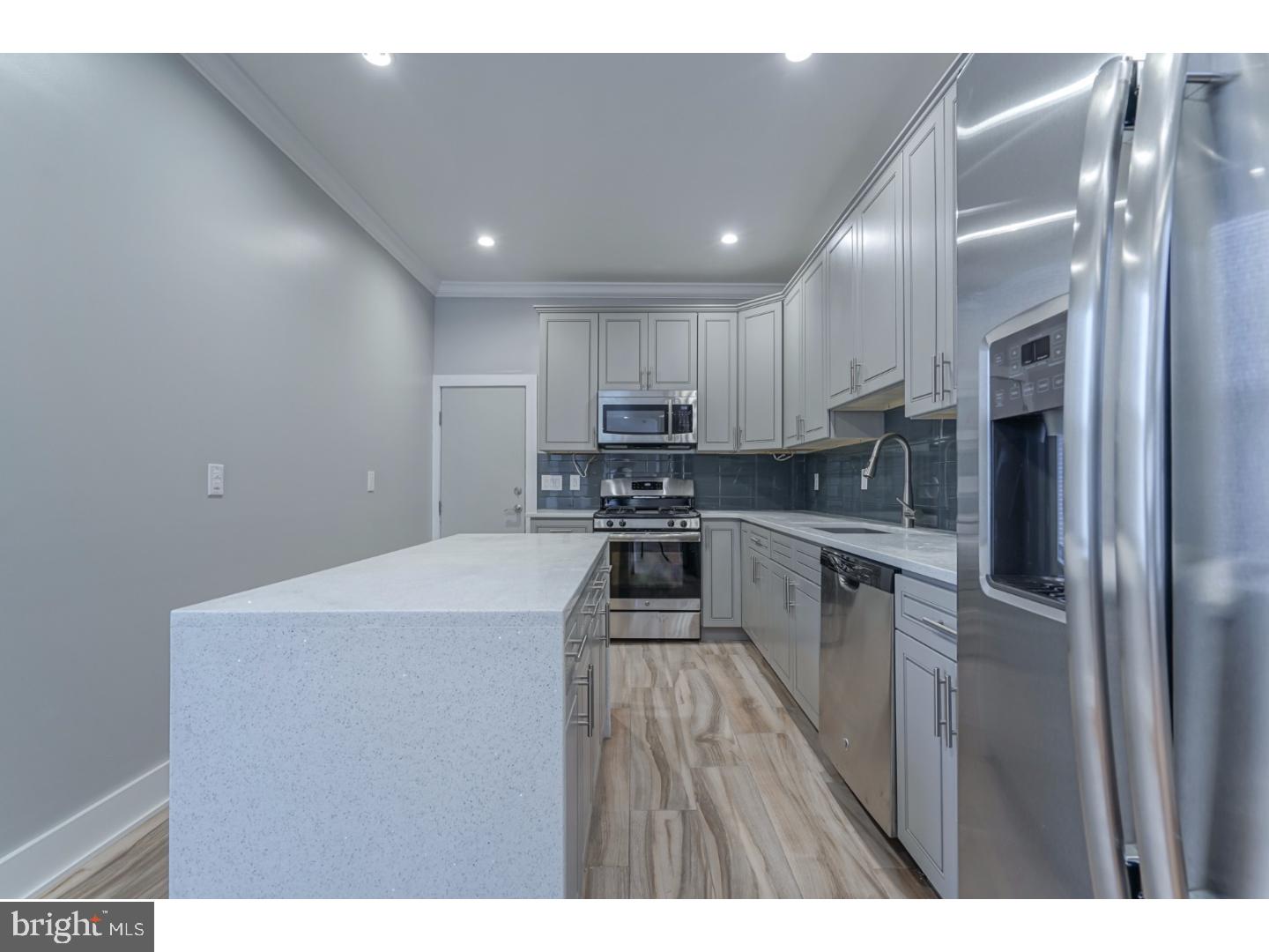 WEST KENSINGTON - Residential