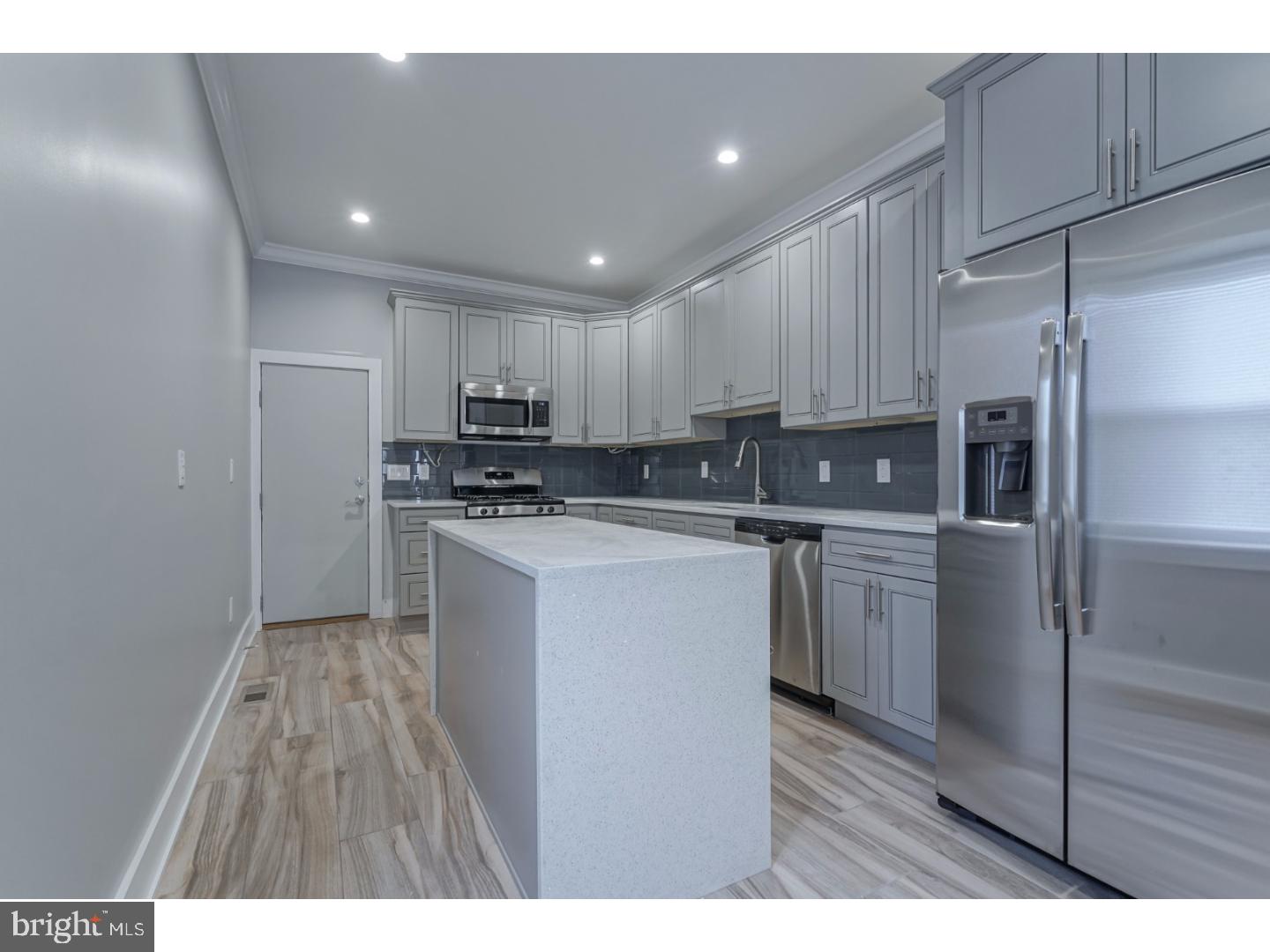 WEST KENSINGTON - Residential