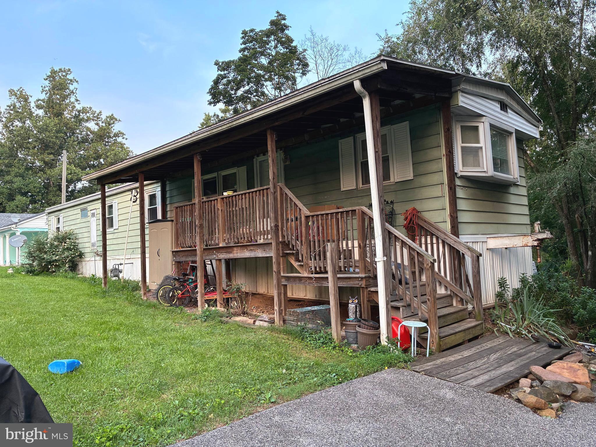 130 3RD AVENUE