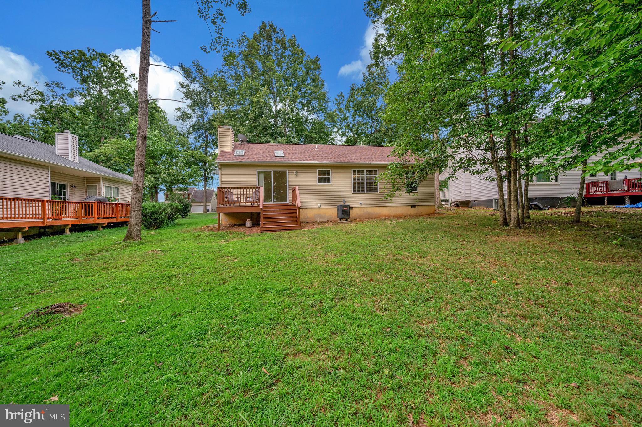 WILDERNESS SHORES - Residential