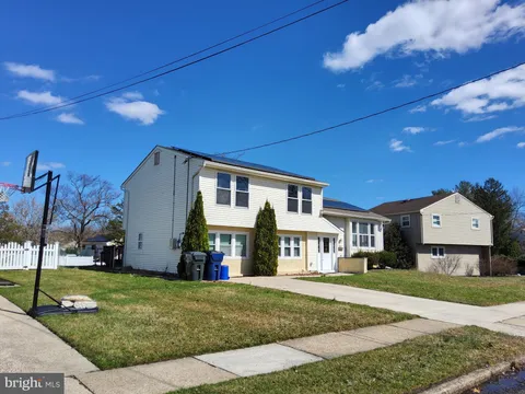 MLS: NJCD2113046