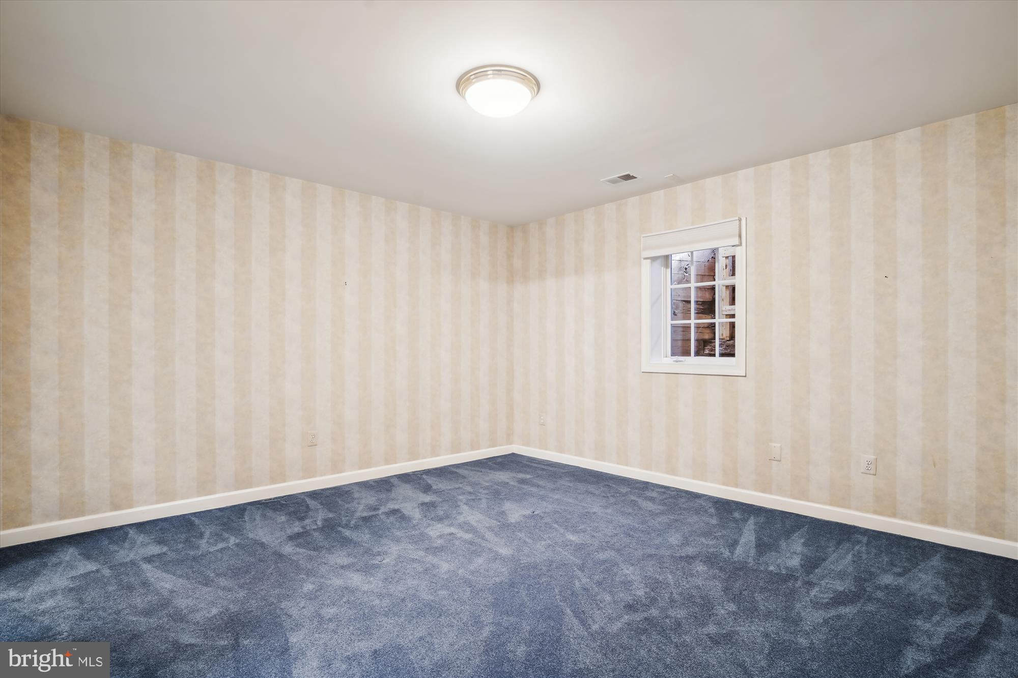 BRADLEY HILLS GROVE - Residential