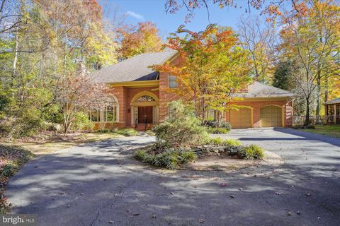 Photo of 8711 Burning Tree Road, Bethesda, MD 20817 (MLS # MDMC2152776) Photo of 8711 Burning Tree Road, Bethesda, MD 20817 (MLS # MDMC2152776)