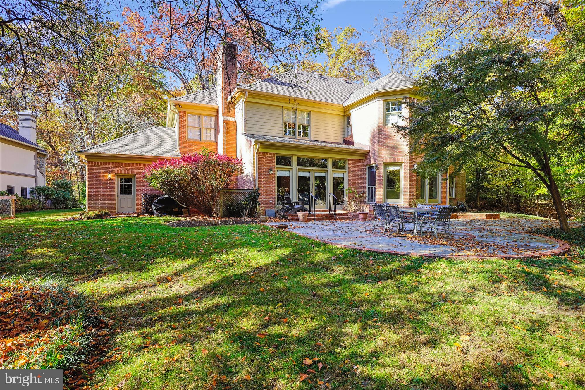 BRADLEY HILLS GROVE - Residential