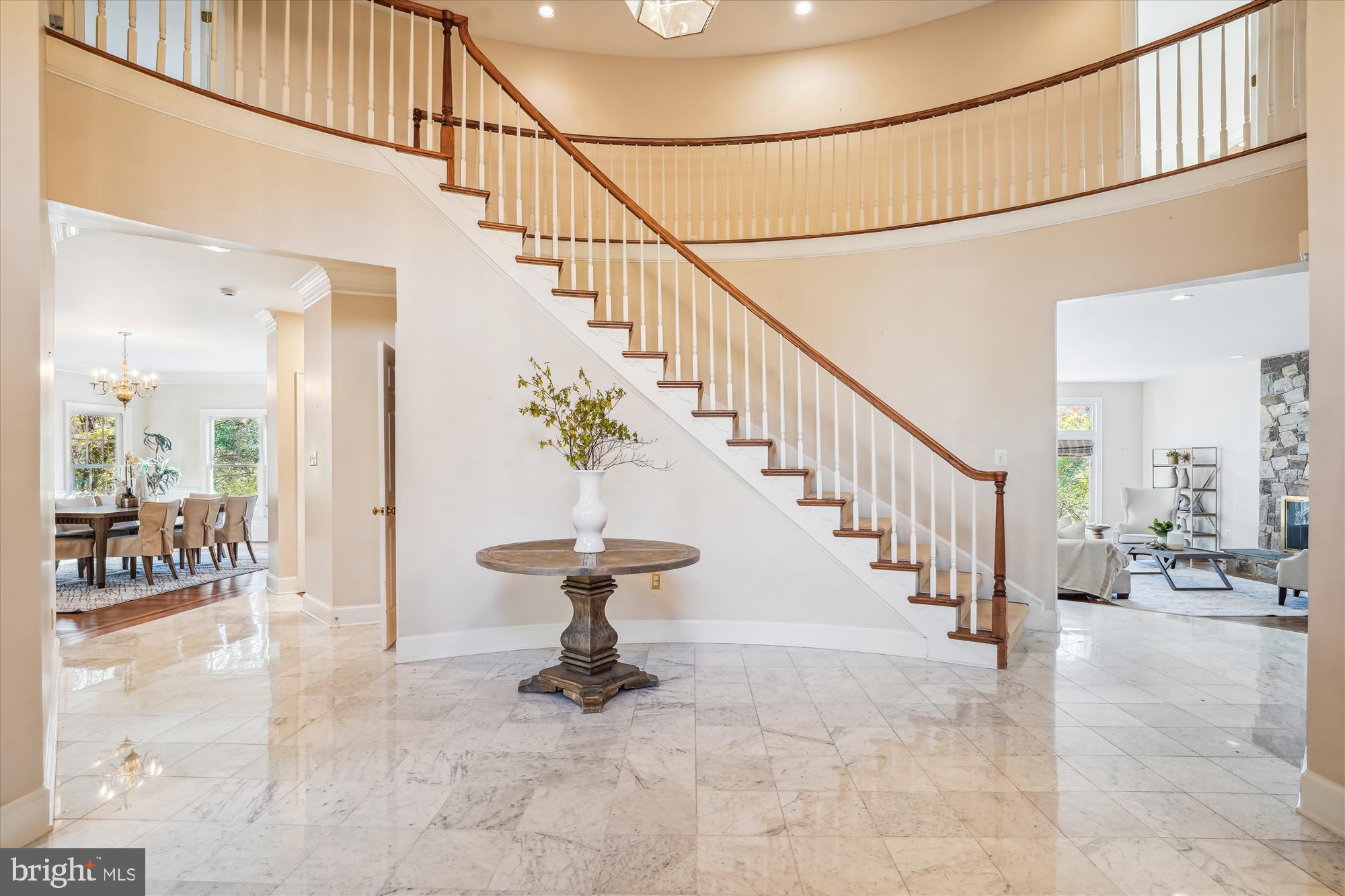 BRADLEY HILLS GROVE - Residential