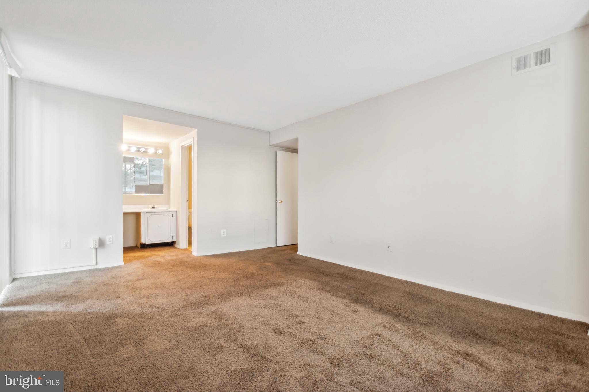 PRESIDENTIAL - Residential