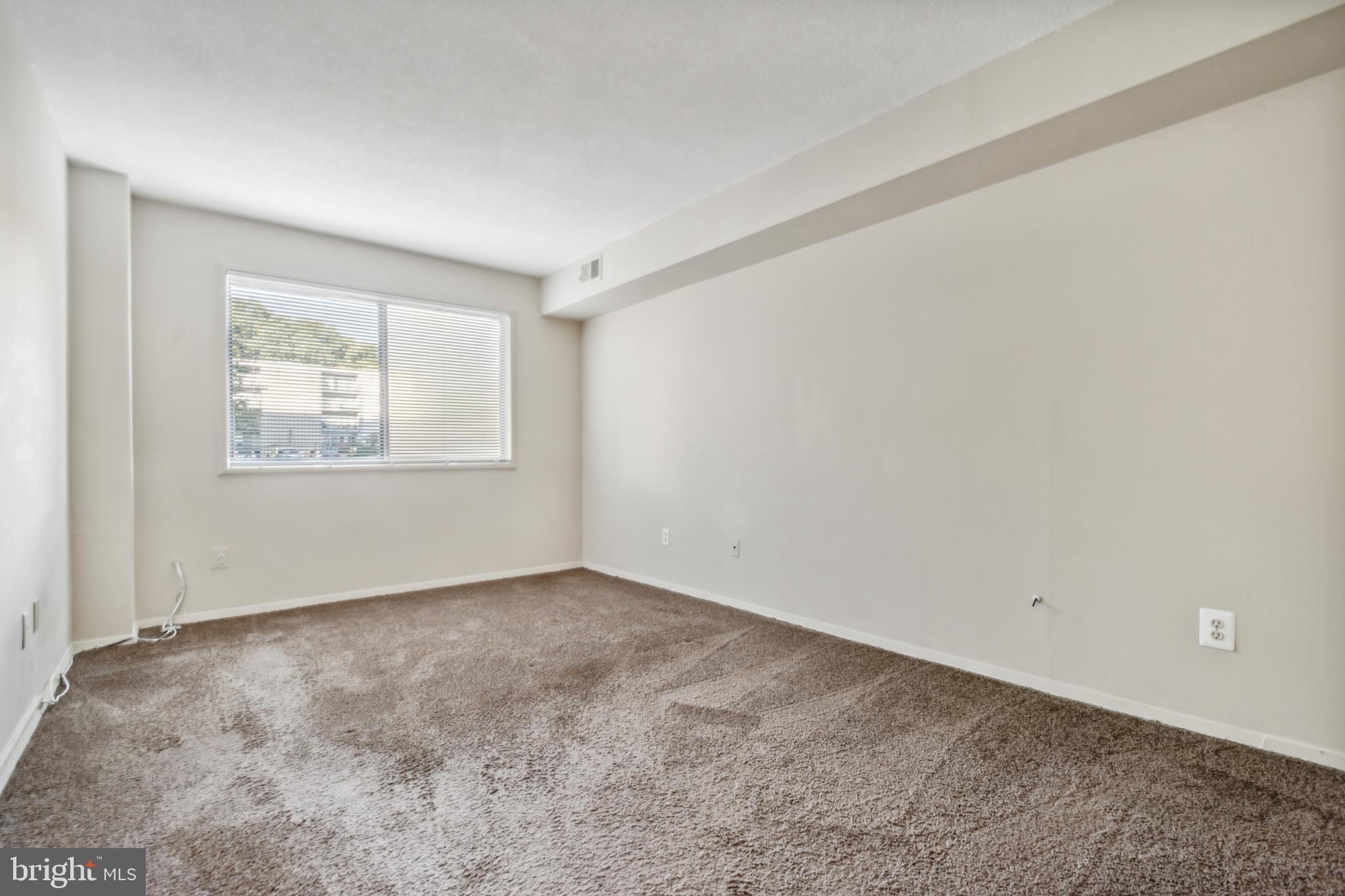 PRESIDENTIAL - Residential