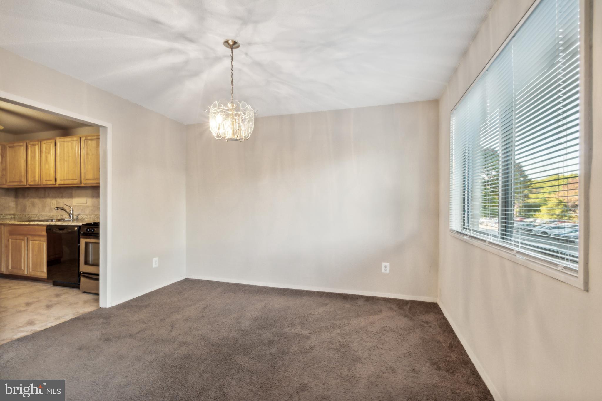 PRESIDENTIAL - Residential