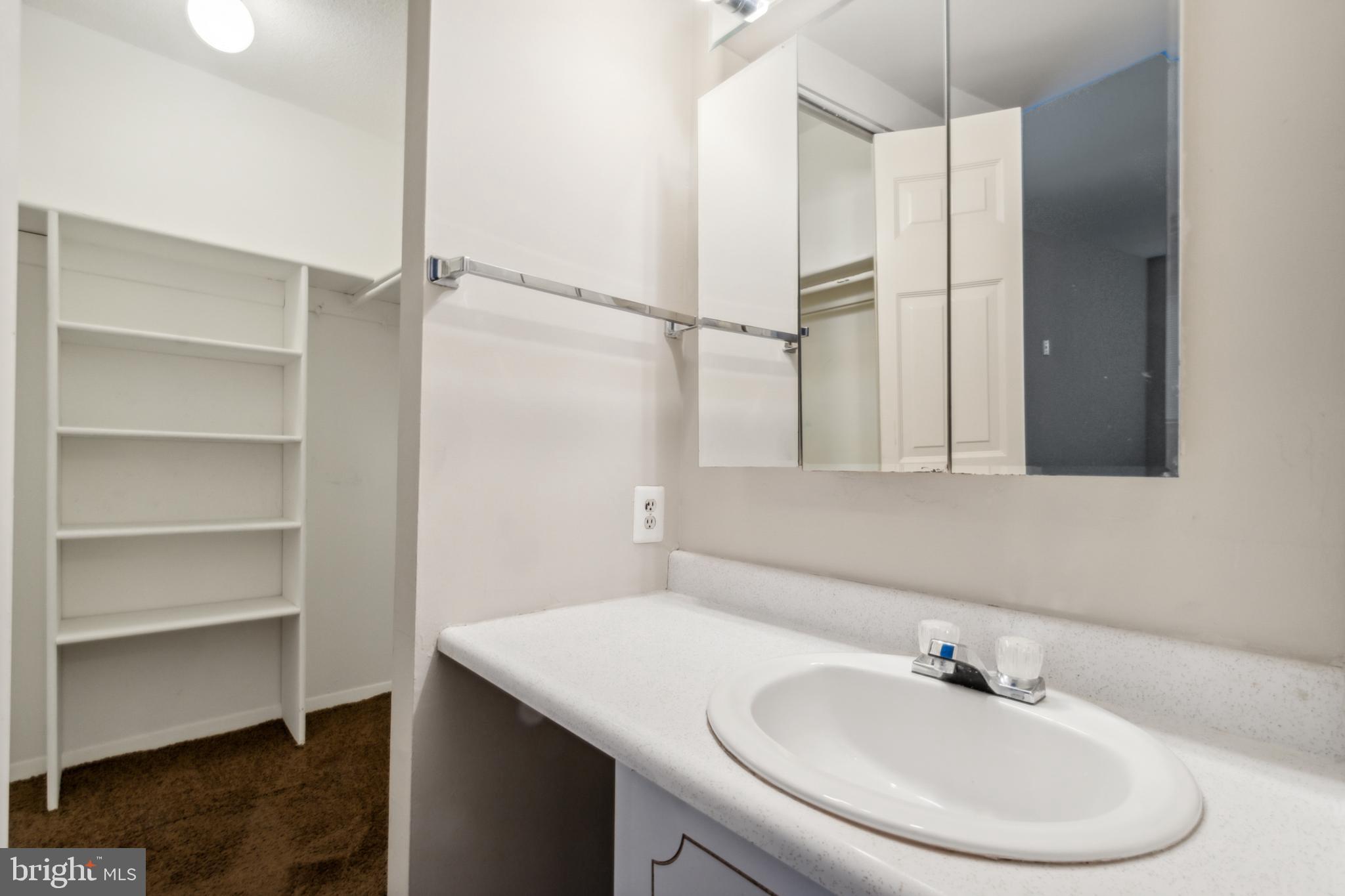 PRESIDENTIAL - Residential