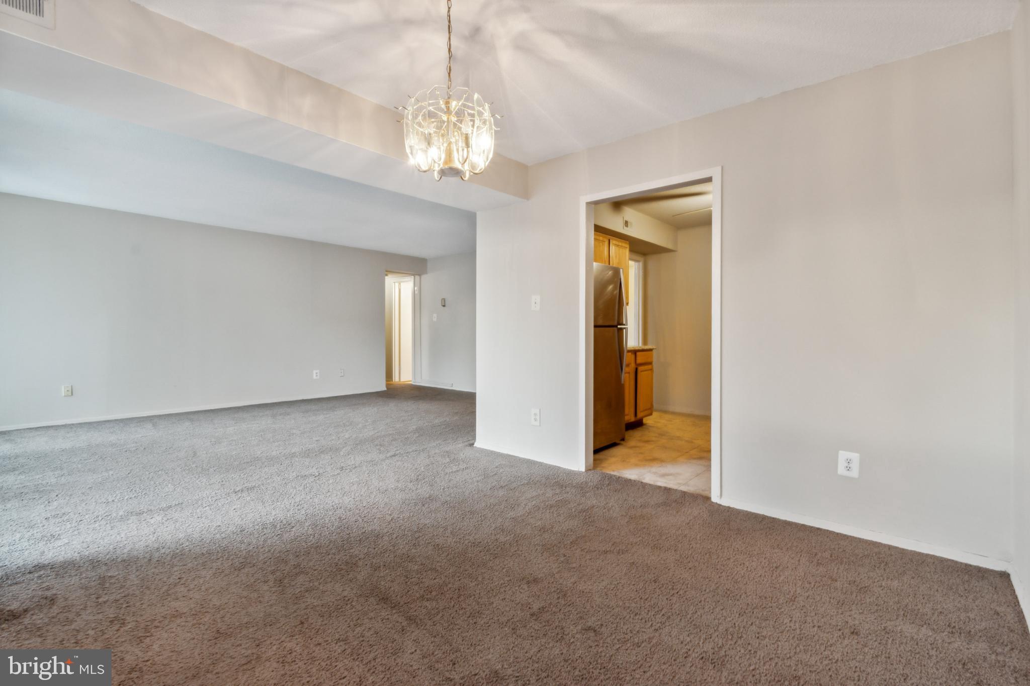 PRESIDENTIAL - Residential