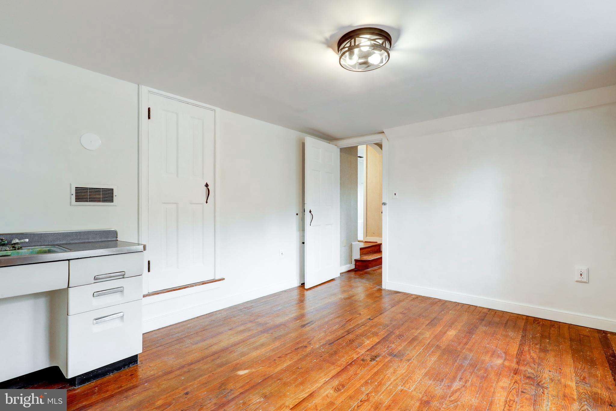 NEW HOLLAND BOROUGH - Residential