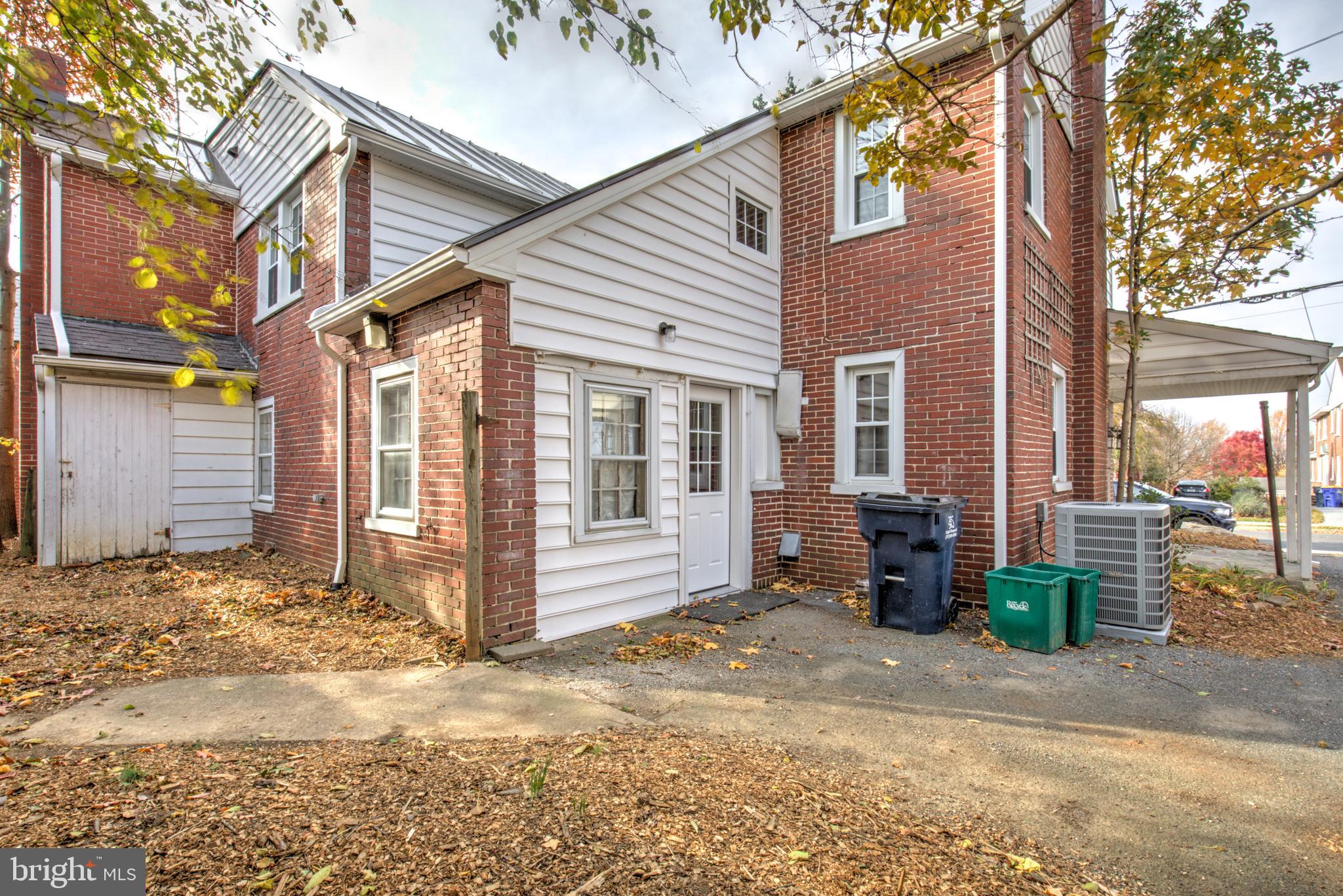 NEW HOLLAND BOROUGH - Residential