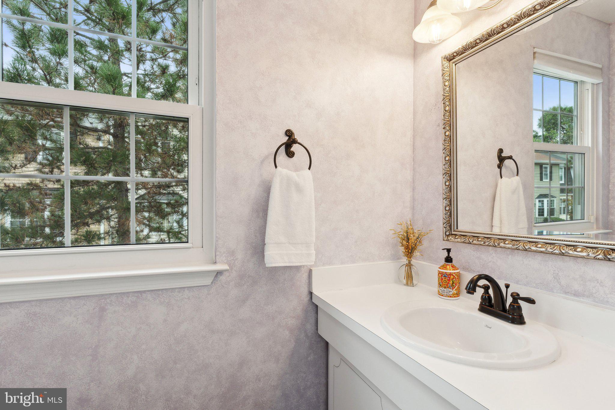 ARBORY CONDOS - Residential