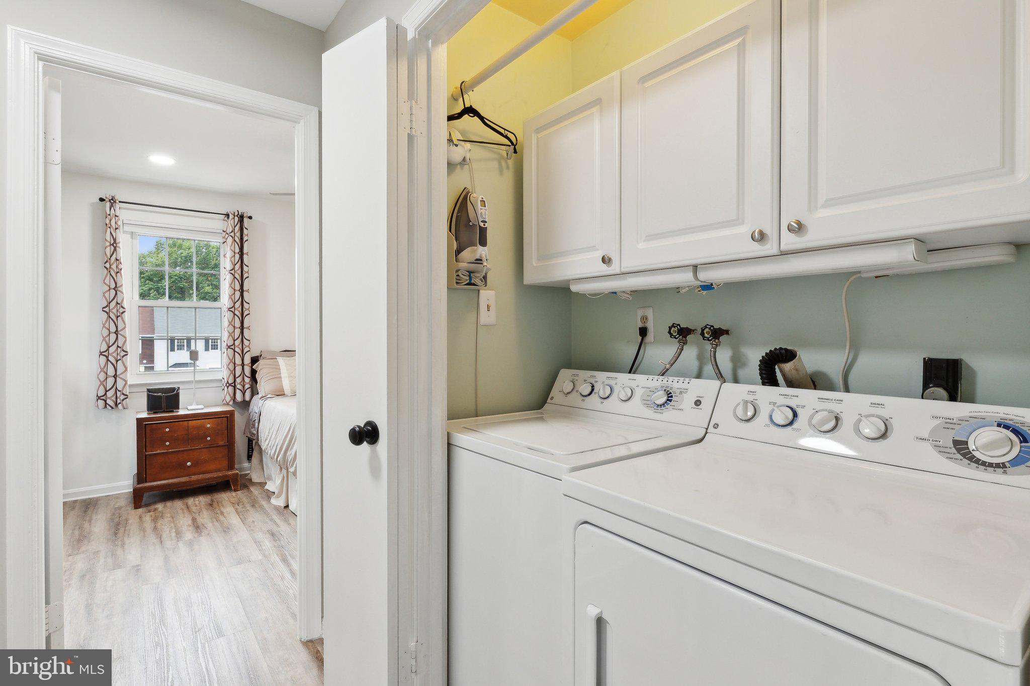 ARBORY CONDOS - Residential