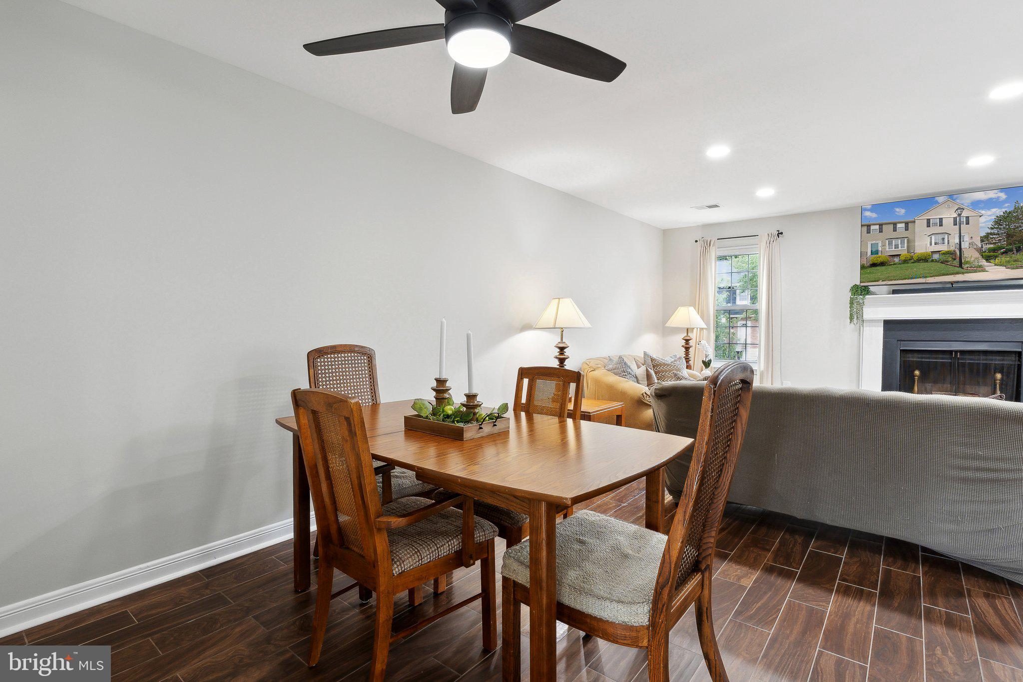 ARBORY CONDOS - Residential