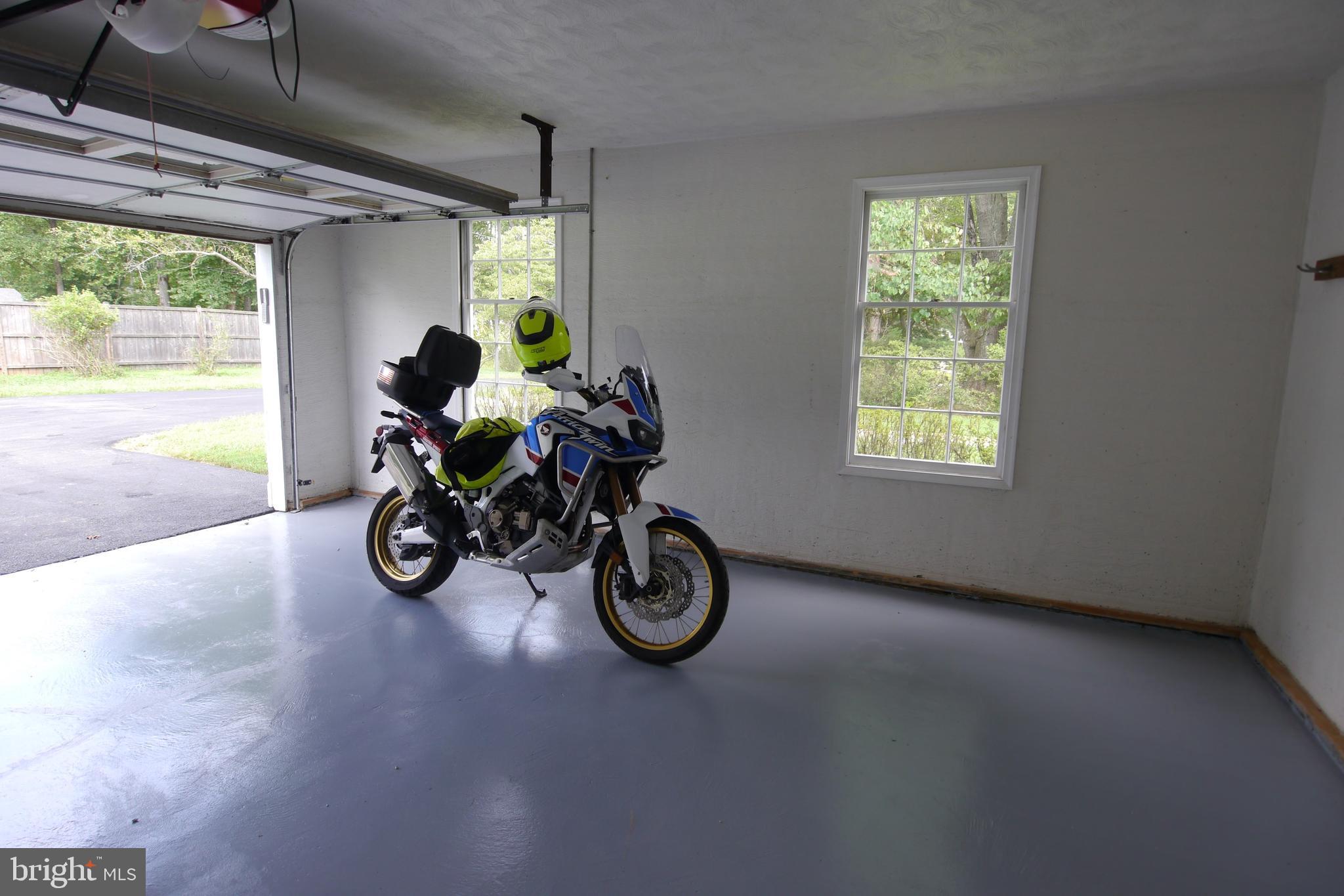 SYCAMORE ACRES - Residential Lease