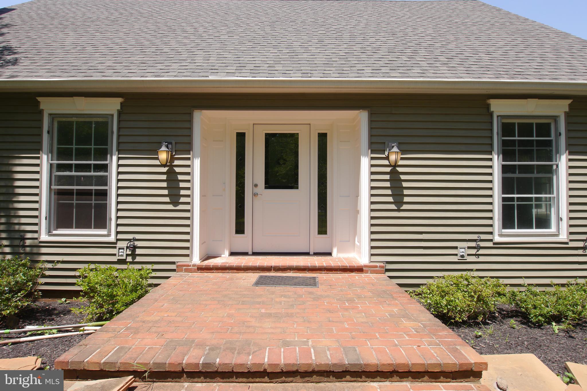 SYCAMORE ACRES - Residential Lease