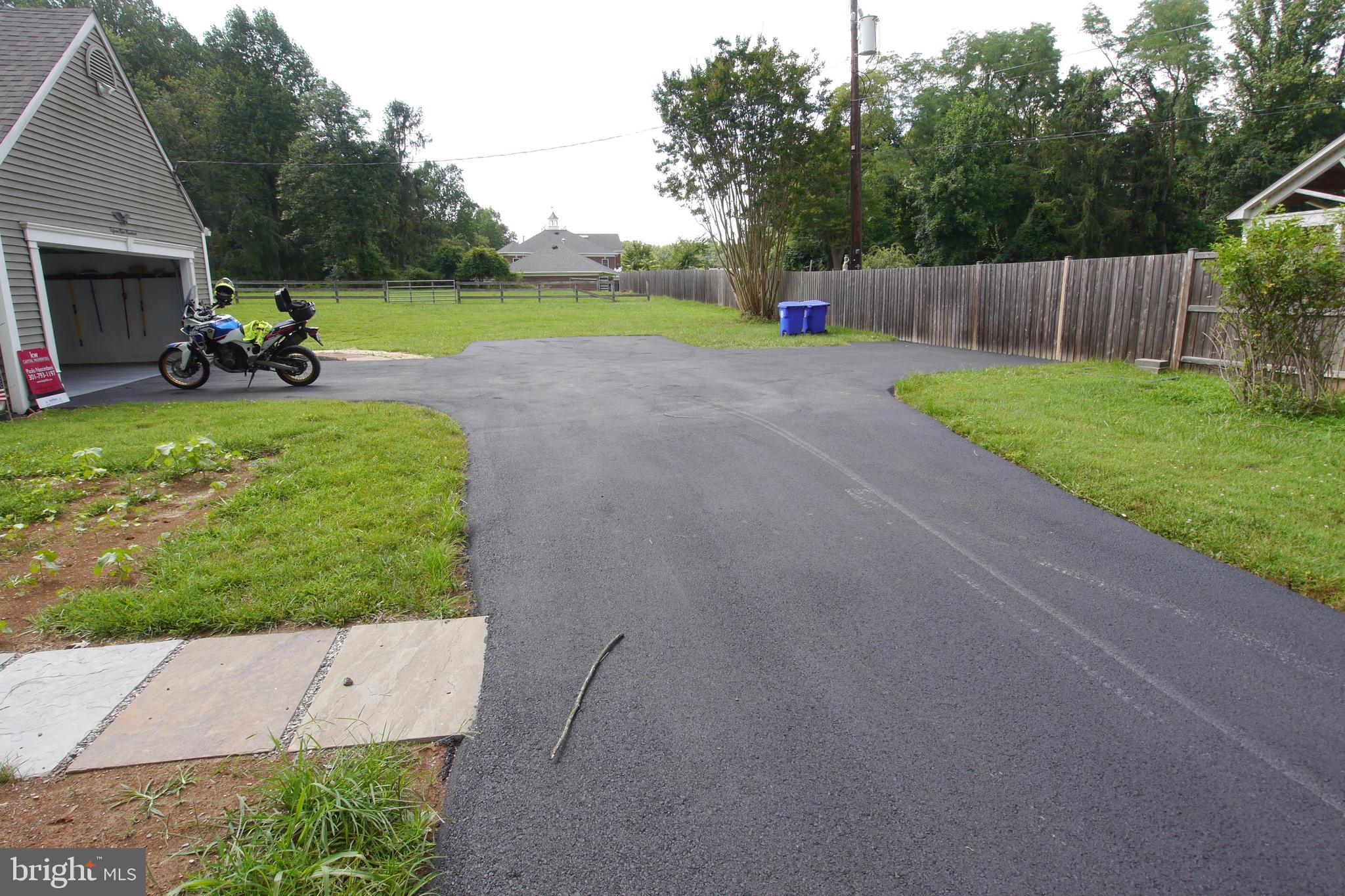 SYCAMORE ACRES - Residential Lease