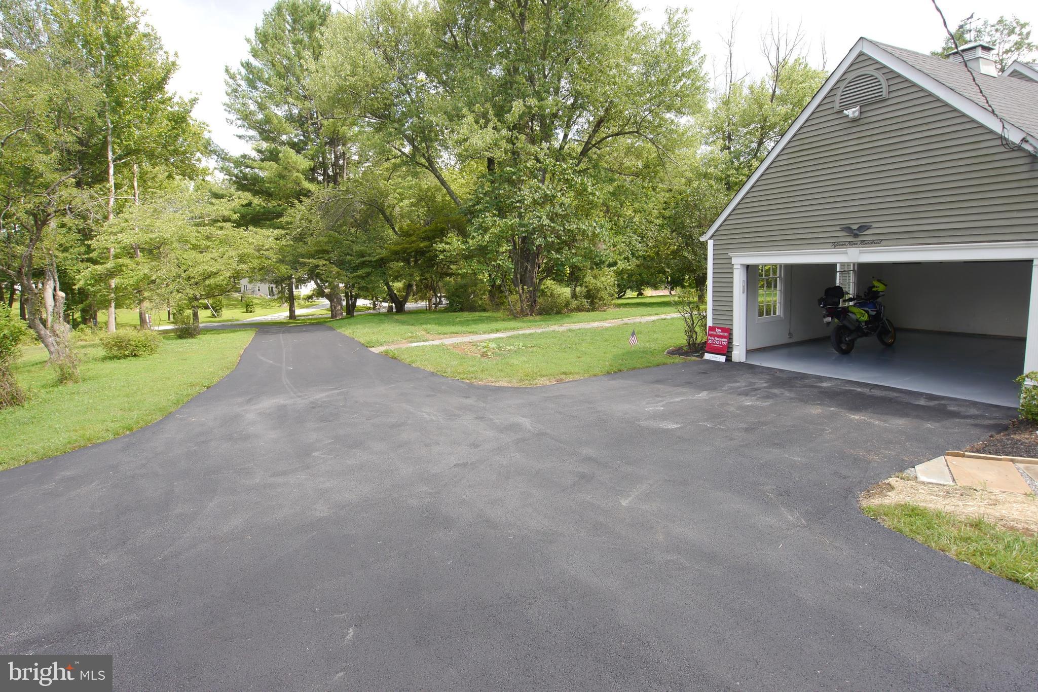 SYCAMORE ACRES - Residential Lease