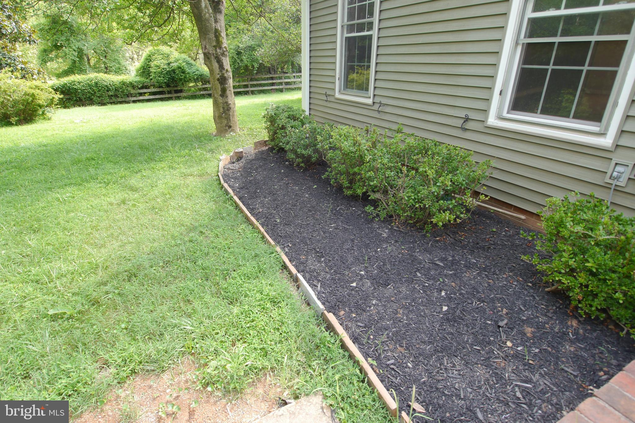 SYCAMORE ACRES - Residential Lease