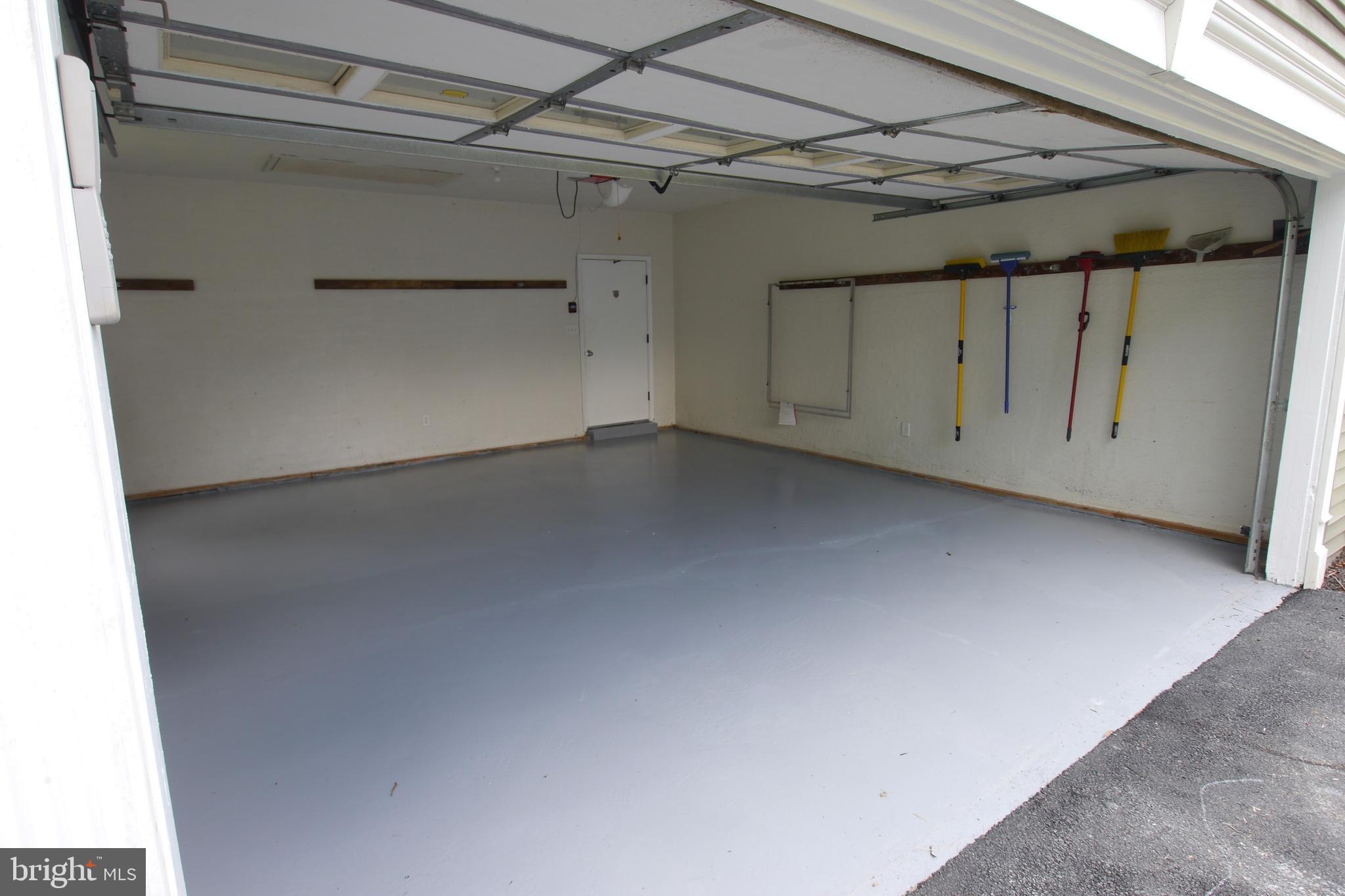 SYCAMORE ACRES - Residential Lease