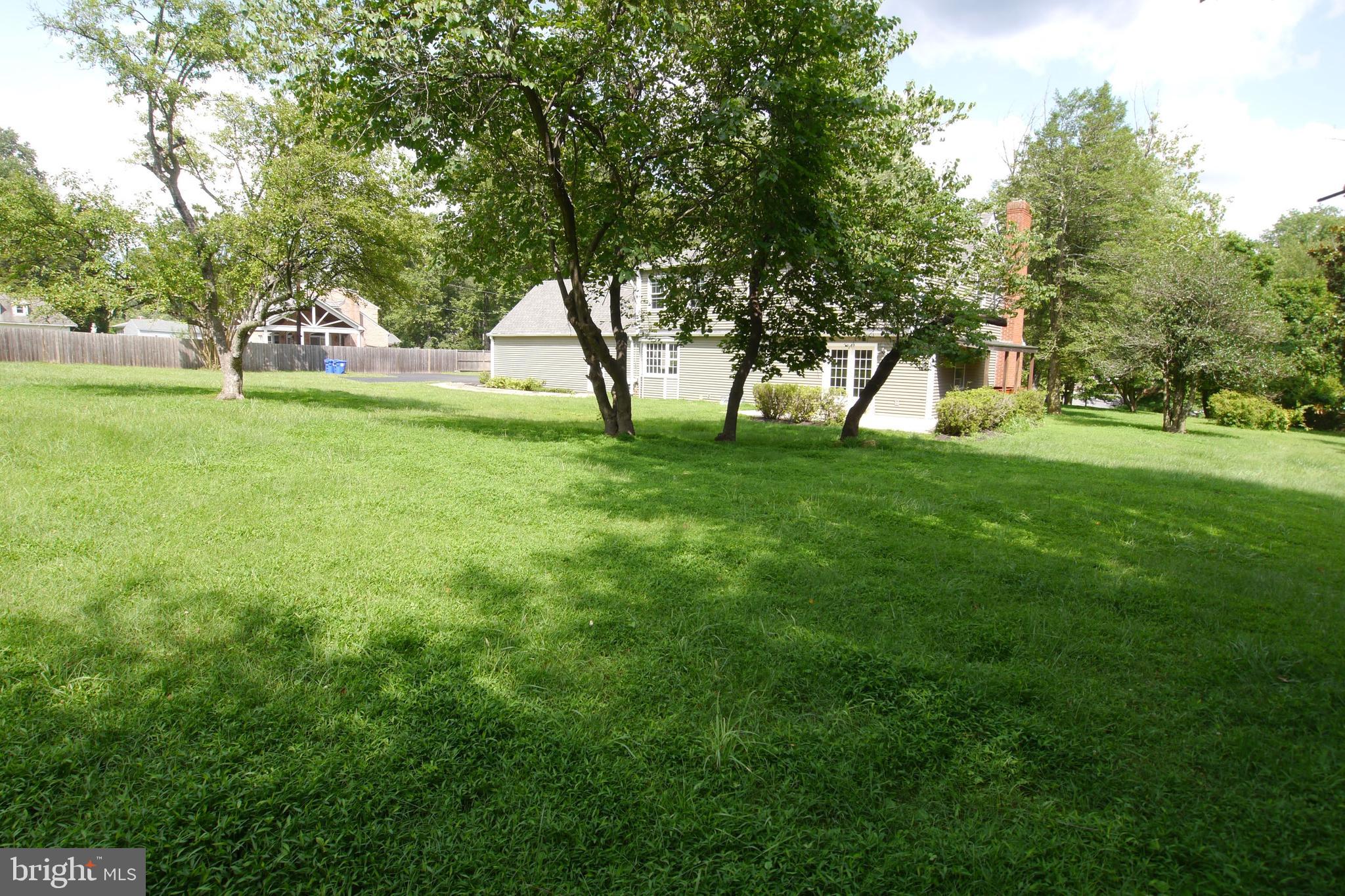 SYCAMORE ACRES - Residential Lease