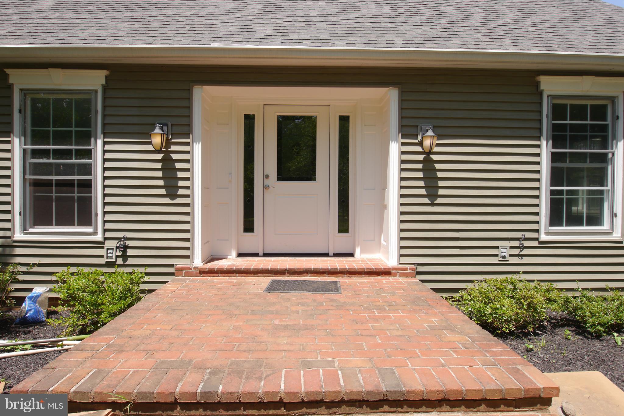 SYCAMORE ACRES - Residential Lease