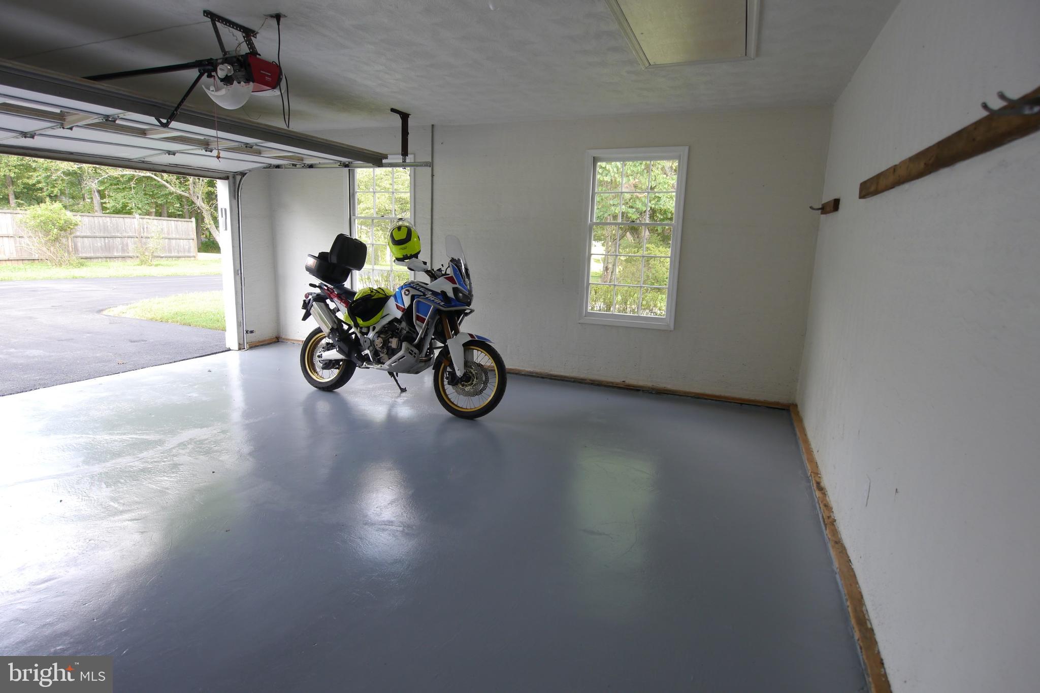 SYCAMORE ACRES - Residential Lease