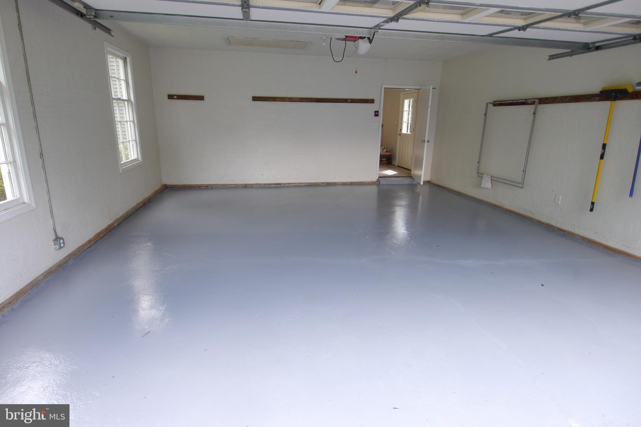 SYCAMORE ACRES - Residential Lease