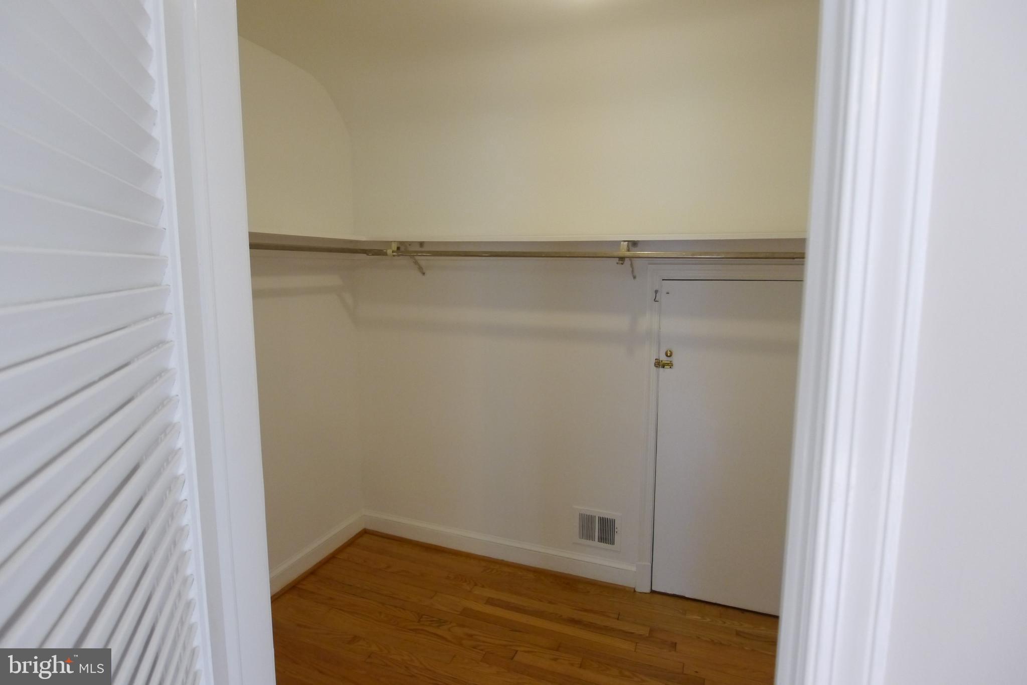 SYCAMORE ACRES - Residential Lease