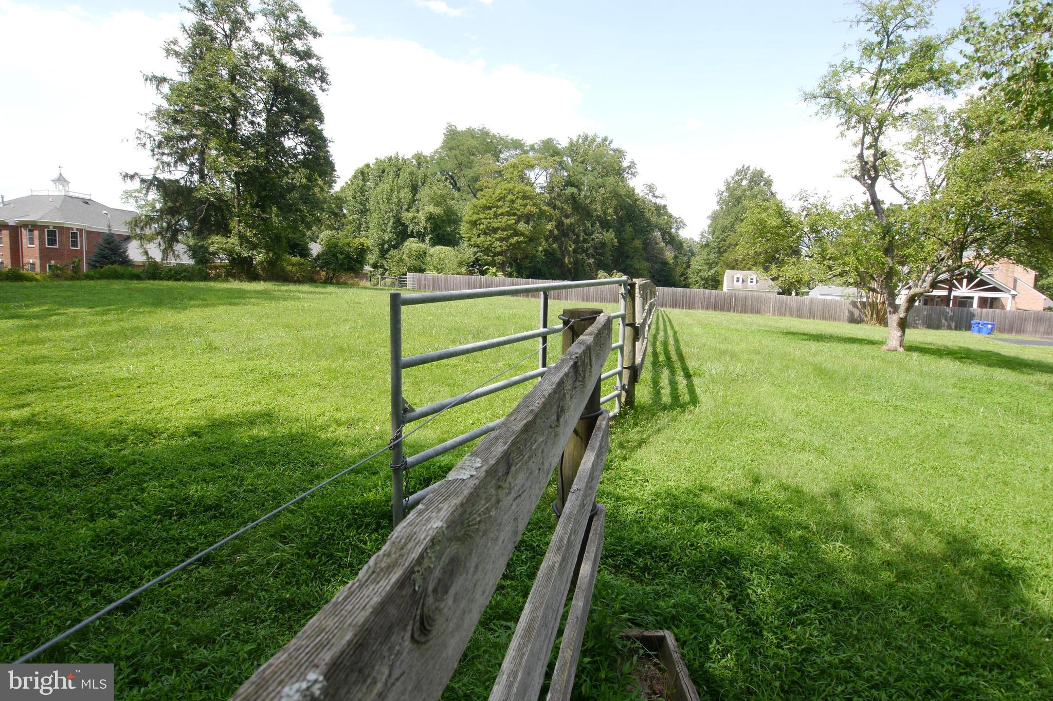 SYCAMORE ACRES - Residential Lease