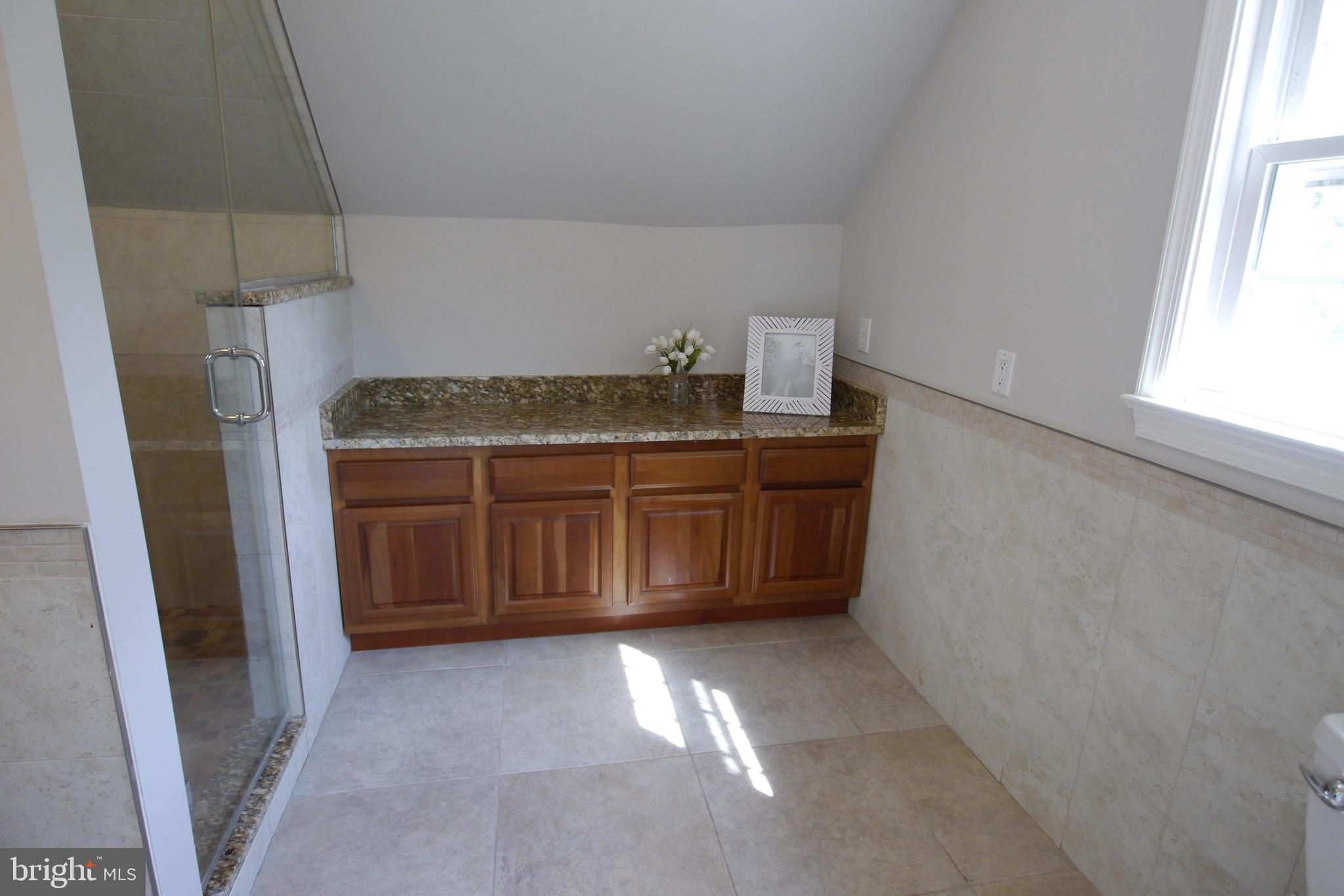 SYCAMORE ACRES - Residential Lease