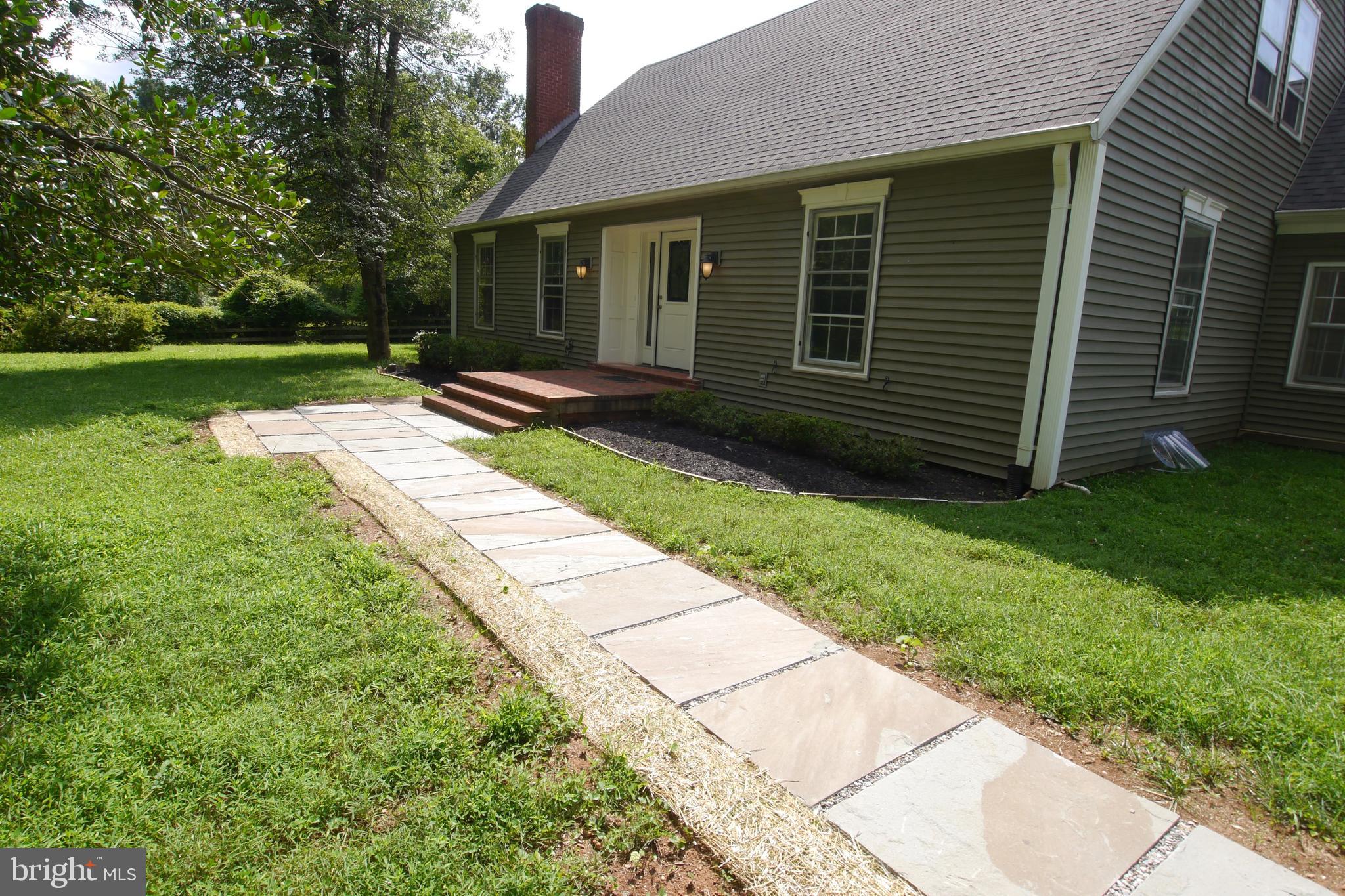 SYCAMORE ACRES - Residential Lease