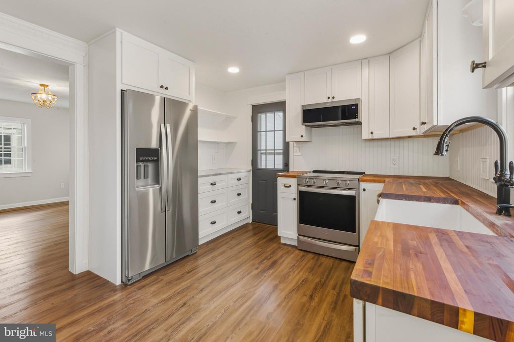 Photo of 35 Green Street, WOODSTOWN, NJ 08098 (MLS # NJSA2016700)