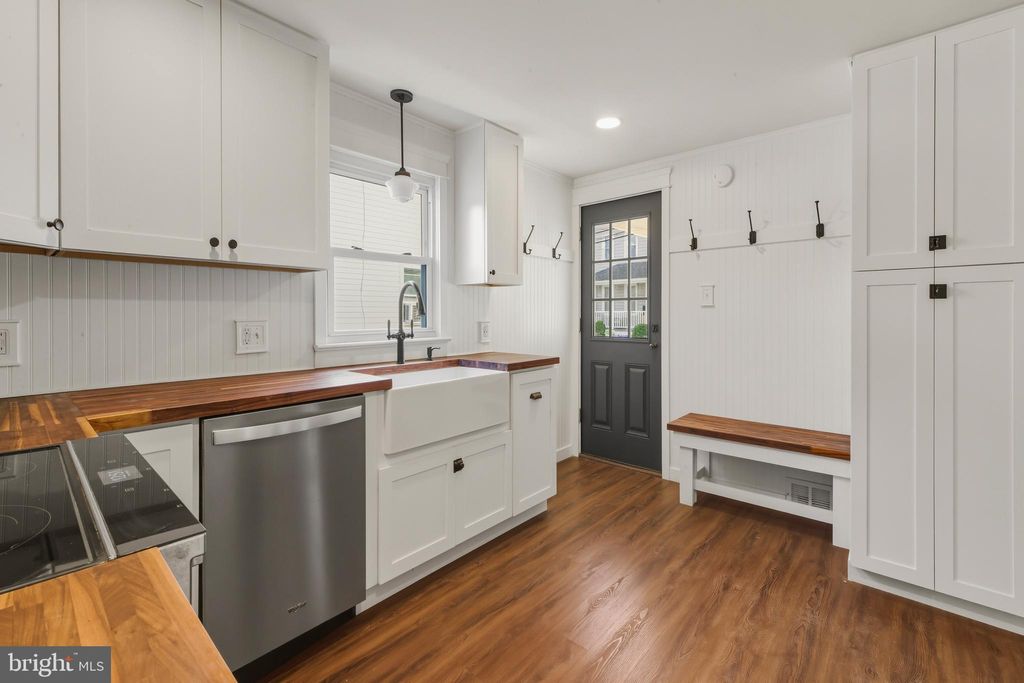 Photo of 35 Green Street, WOODSTOWN, NJ 08098 (MLS # NJSA2016700)