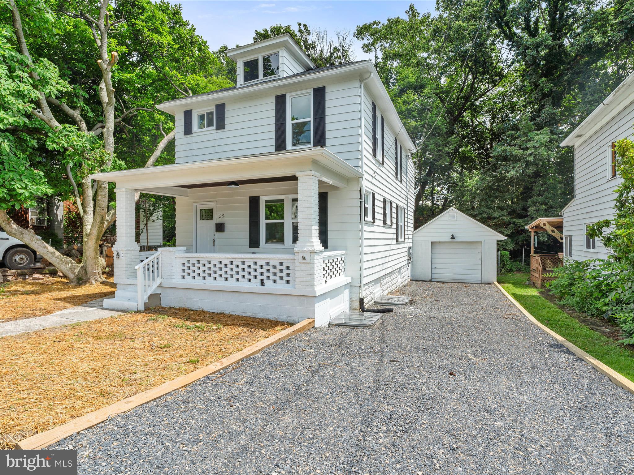 32 BLACKISTON AVENUE