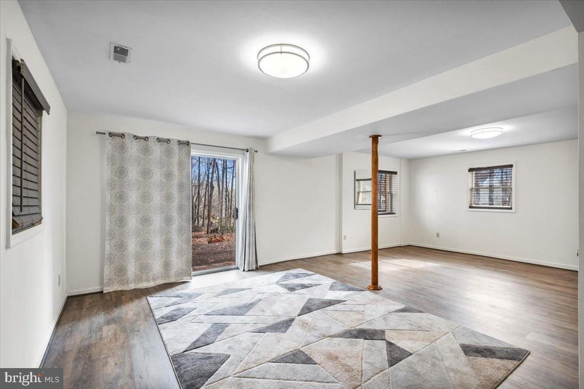 LAKE OF THE WOODS - Residential