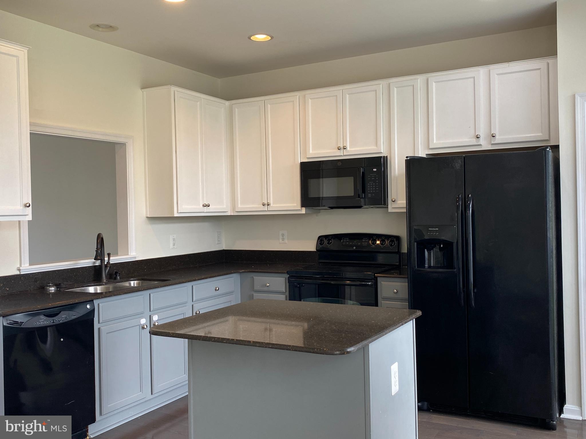 BERKELEY RIDGE - Residential Lease